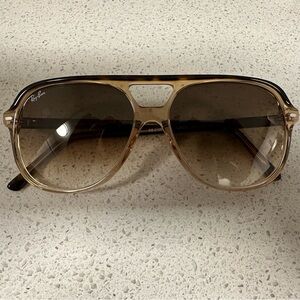 Ray Ban - Sunglasses